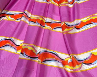 Tessuto di seta di gelso di design italiano: cucito geometrico di alta moda