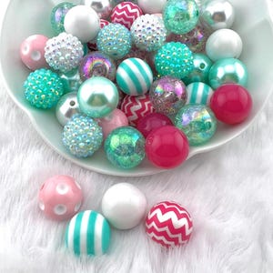 Beads for Crafting 20mm Bubblegum Bead Set of 12 Acrylic Bead Mix for Pens, Necklaces, DIY Project Wholesale Bead Set Pink and Mint Bead Mix