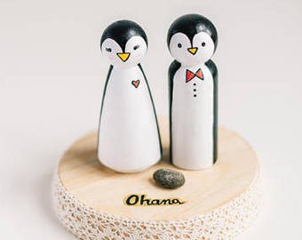 Penguin Cake Toppers for wedding. Custom Wedding animals Cake Topper.Wooden penguin Cake Toppers. Wedding cake topper.Peg Doll