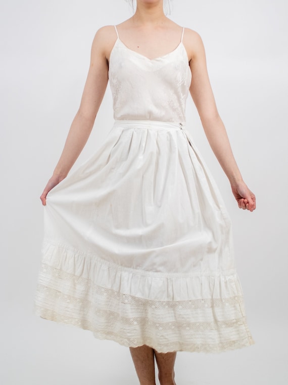 1900s White Cotton Lace Petticoat Skirt - image 2