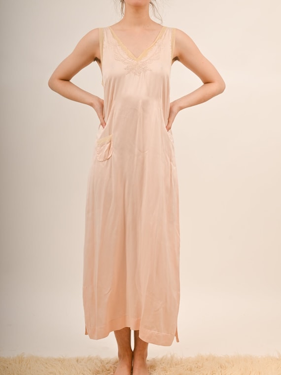 1920s Peach Silk Embroidered Slip Nightgown - image 2