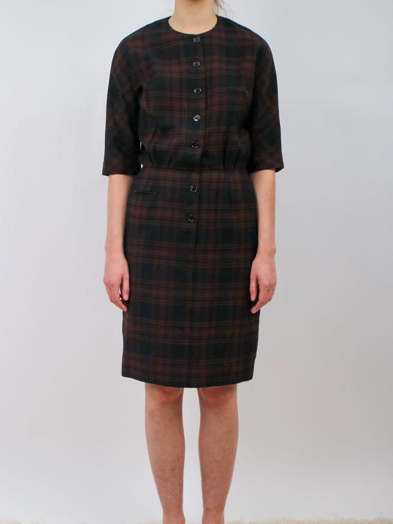 Vestido camisero de lana a cuadros con efecto ondulado, años 60