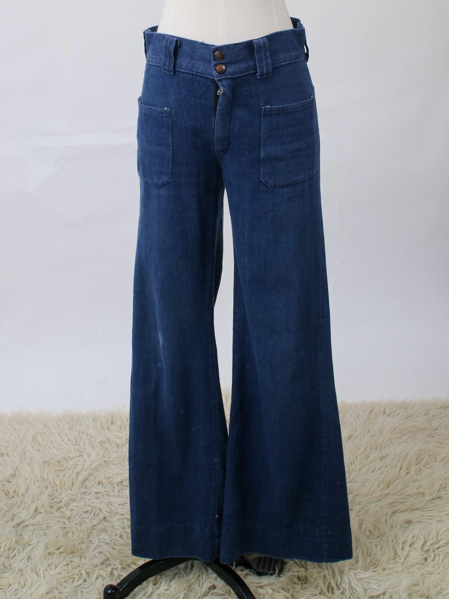 1970s dark wash low waisted bell bottoms V414
