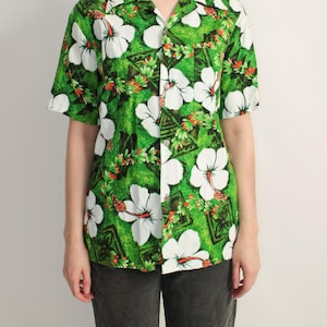 1970s Green and White Floral Cotton Hawaiian Shirt