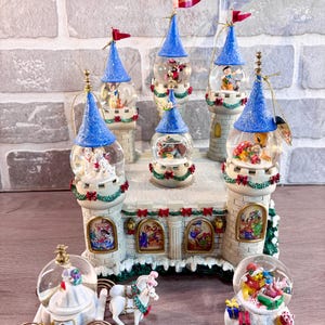 Rare Bradford Exchange Disney Cinderella’s Castle Snow Globe Display With Globes