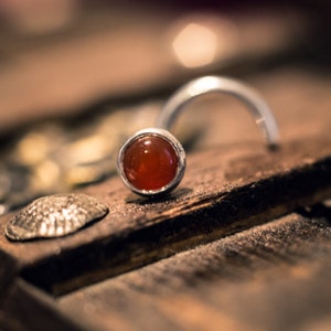 Handmade Carnelian Nose Stud Bezel Set In Silver (4mm Cabochon)