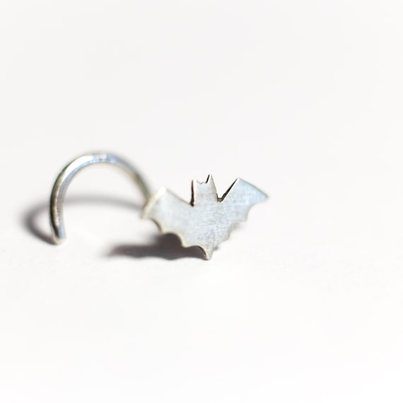Bat nose deals stud