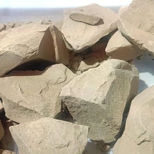 Natural clay TURKESTAN (food grade, piece 70-110 grams)