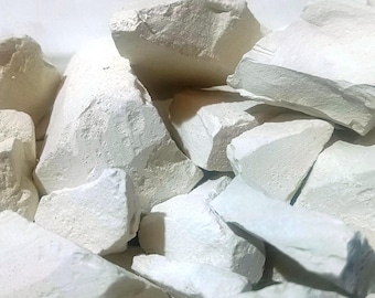 Natural clay AUGUST (food grade, very light, chalky flavor, 70-110 gram piece)