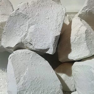 Chalk SNEZHOK (lumpy chalk, neutral, taste of concrete and whitewash) - 70-110 grams