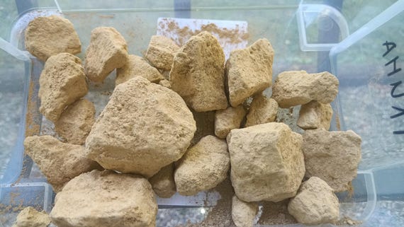 Natural Orange GRACIA Clay Medium Hardness Piece