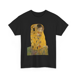 The Kiss T Shirt Unisex | Gustav Klimt Art Tee | Golden Symbolist Print | Romantic Vintage Graphic for Lovers Art Enthusiasts