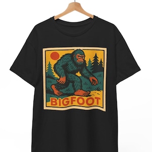 Bigfoot Comic T Shirt, Retro Vintage Cryptid Graphic Tee For Men And Women Sasquatch Meme Shirt, Gift Cryptid Hunters, Funny Outdoorsy Top