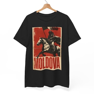Moldavien historisk ryttare retro resor grafisk t-shirt unisex