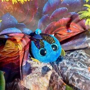 TY Beanie Boo Keychain Aqua Fish Plush Clip-on Sparkly Blue Sea Creature