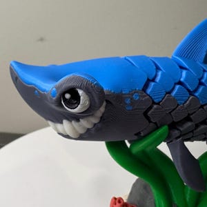 Hammerhead Shark with stand - Articulated 3D printed