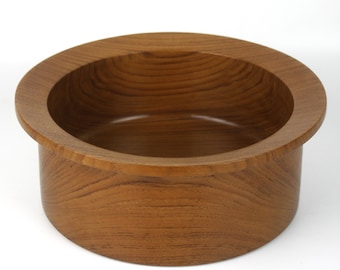 Vintage Teak Wood Bowl | Mid-Century Modern Scandinavian Design | 26cm Wide Wooden Bowl