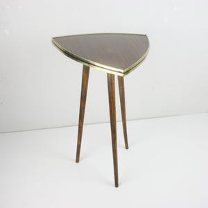 Vintage 1960s Formica Triangle Side Table | Mid Century Modern Accent Table | Retro Tripod Coffee Table 30x30x45cm