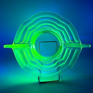 Vintage Art Deco Uranium Glass Bowl , Glows Under UV Light , Vaseline Glass Collectible