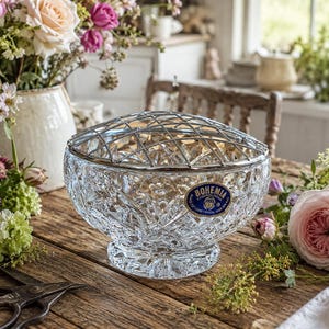 Stylebuilt ヴィンテージ ガラス ローズ柄 ボトル (#2601) Vintage Crystal Rose Bowl Vase - Etsy