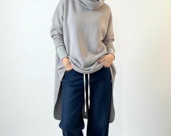 Oversized "ria" sweatshirt with a large hooded collar, long in the back