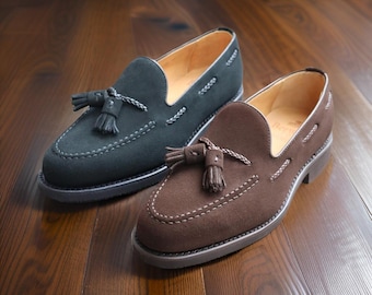 Bruine suède loafers met kwastjes handgemaakte leren slip-on trouwjurkschoenen