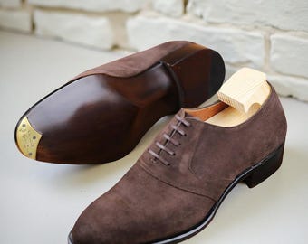 Brązowe zamszowe buty typu oksford z noskiem typu cap, męskie, ręcznie robione, skórzane, eleganckie buty