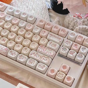 Juego de 131 teclas Kawaii Cat / Perfil MOA / Moldeadas en PBT para interruptores tipo MX