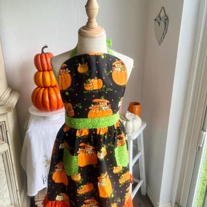 Apron, Kitty Pumpkin, Girl size 7-8