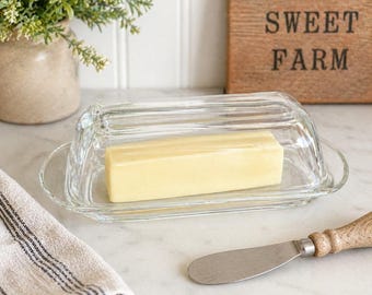 Mantequera rectangular de cristal vintage estilo MCM con tapa, bandeja de estilo rústico para cocina.