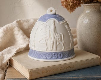 Lladro 1990 Ornamento natalizio a forma di campana raffigurante i Re Magi #5641, Spagna, porcellana
