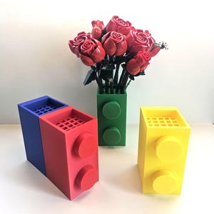 3D Printed Brick Vase for LEGO® Flower Bouquets
