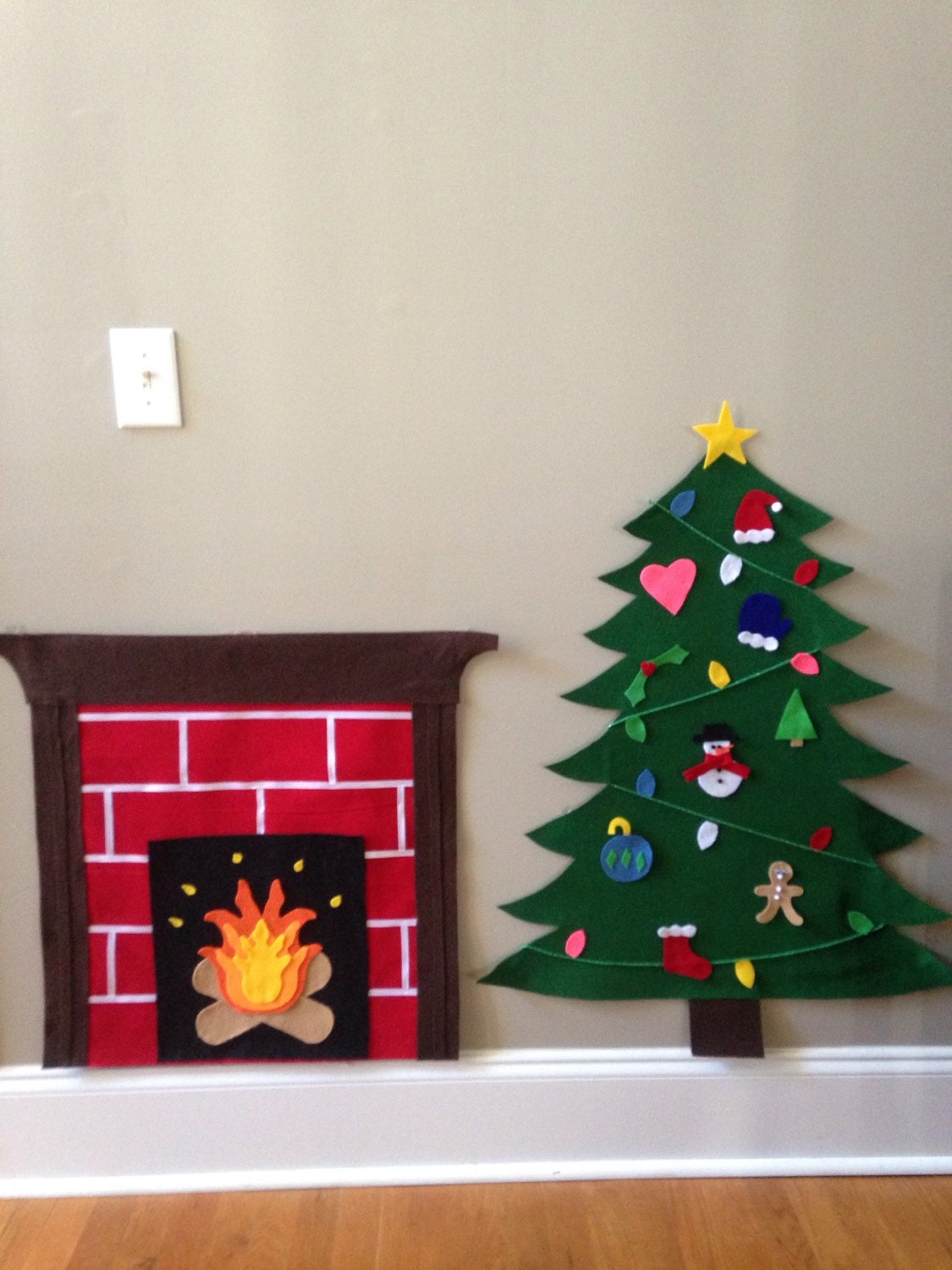 Felt Christmas Tree and Fireplace