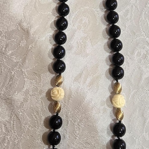 Black and Green Glass Beaded Necklace