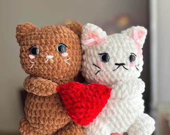 Pareja de gatos amigurumi con corazón / Gatos de peluche de ganchillo hechos a mano / Regalo adorable para él o ella / Regalo de San Valentín / Juguete kawaii para gatos