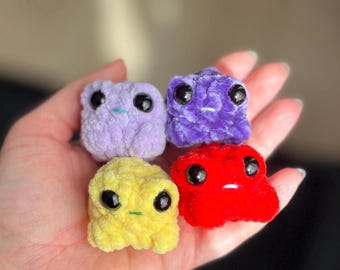 Mini Frog Crochet Amigurumi - Plush Frog Handmade Frog Keychain - Kawaii Pocket Frog - Gift for Toad Lovers - Emotional Support Frog