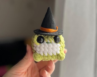 Wizard Frog Amigurumi, Crochet Frog Plush,  Handmade Frog Lover Gift Idea, Kawaii Frog Decor, Magical Witch Frog Animal