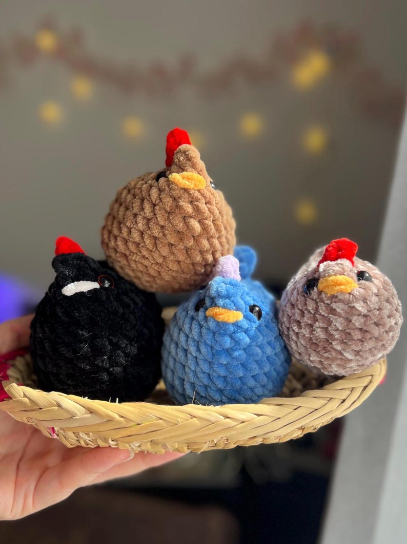 Virkade kycklingar inspirerade av Stardew Valley – Handgjorda spelplyschdjur | Present till videospelsfans | Amigurumi-kycklingplyschdjur bild 7