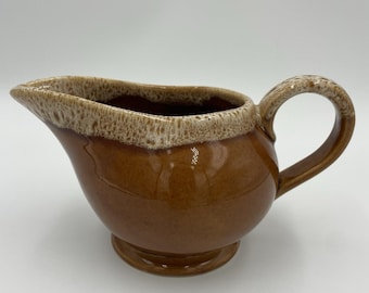 Jarra para crema McCOY USA de 3.5" con glaseado moteado marrón - Salsera