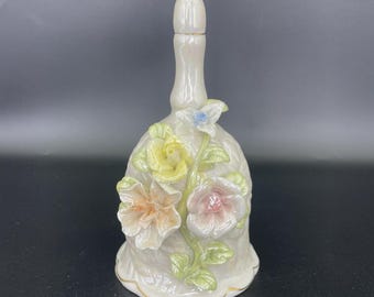 Bell - Vajilla de porcelana esculpida en 3D con diseño floral primaveral iridiscente y ribete dorado, 15 cm, estilo vintage