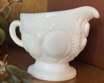 VTG Westmoreland Della Robbia Leche Vaso Crema con Pie Cosecha Fruta VTG Decoración