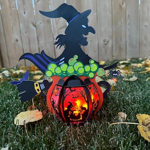 Lanterna della strega, calderone della strega, svg, scatola luminosa di carta tagliata di Halloween, file Cricut, scatola delle ombre 3D di Halloween, cartoncino a strati svg