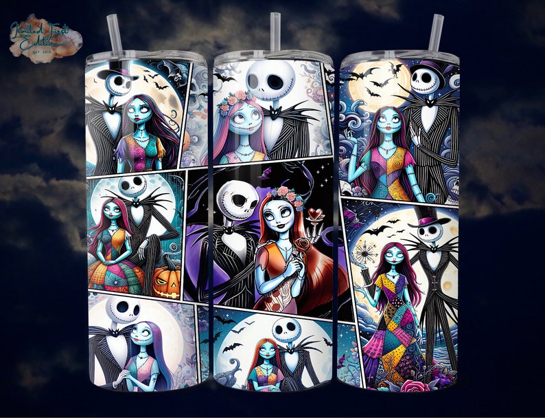 K&ouml;nnte beinhalten: Ein Edelstahlbecher mit einem farbenfrohen Design, das Jack Skellington und Sally aus Nightmare Before Christmas zeigt. Das Design ist im Comic-Stil mit mehreren Panels, die das Paar in verschiedenen Posen zeigen.