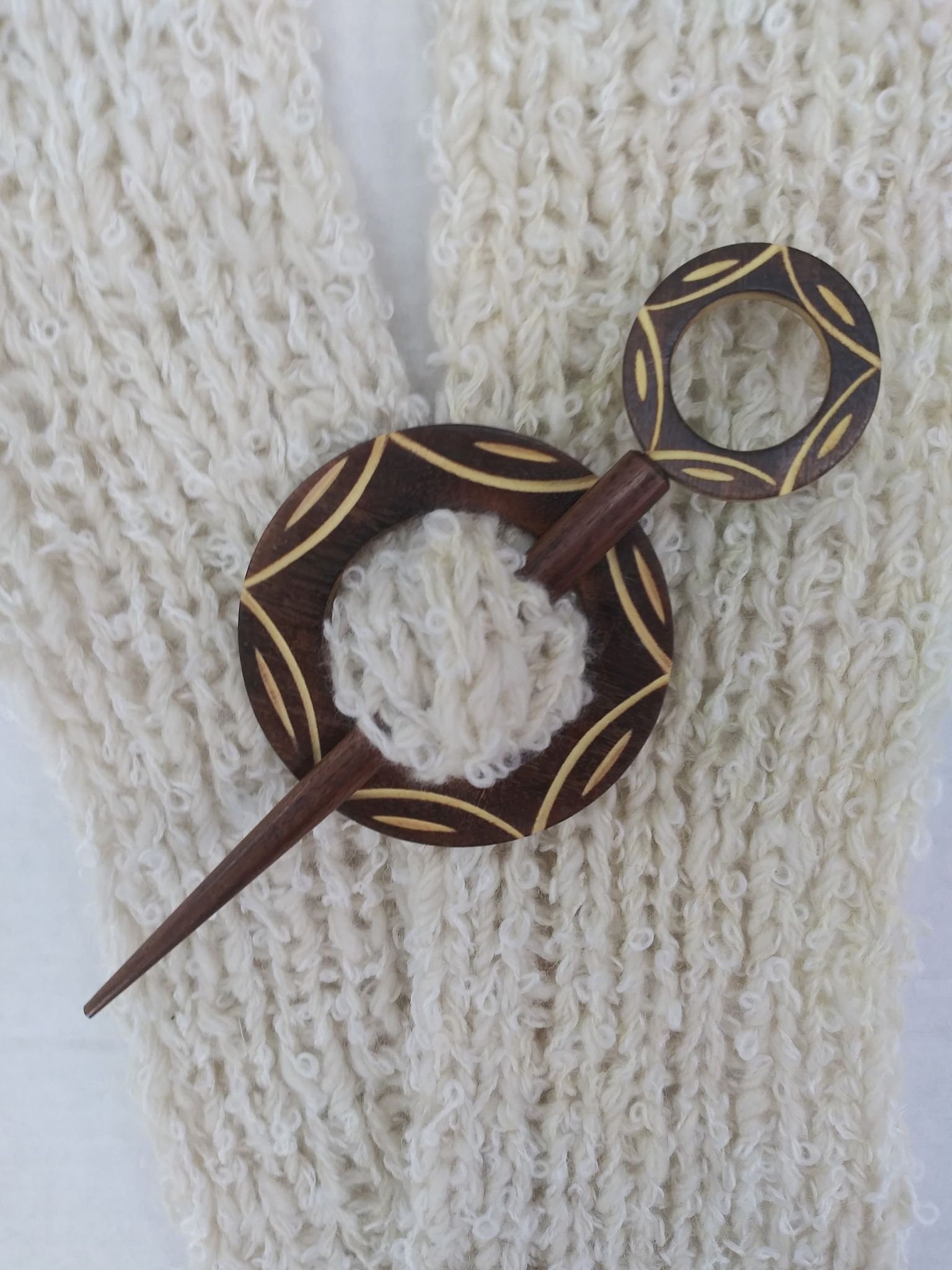 Zeshane Handicrafts (Knit & Crafts) Carved Shawl Pins; 3-Inch Sheesham, Rosewood, Multi Wood Rosewood Brown/Tan Wood M