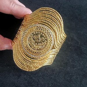 Luxurious 22k gold-plated bracelet, middle eastern jewelry, gold cuff bangle, Dubai jewelry, Arabic, gold plated, Arab jewelry,lira bracelet