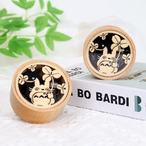 Minicaja de música de madera personalizada de Totoro para el Día del Padre: caja de música de anime única, regalo de cumpleaños, regalo para amantes de la música, baby shower, decoración de Totoro