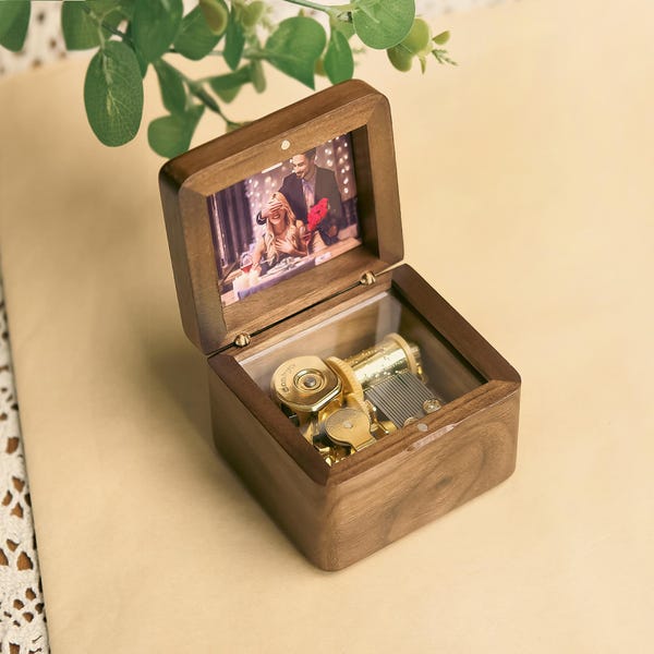 Birthday Gift Personalized Wooden Photo Music Box - Custom Engraved Text & Pattern Anniversary Gift Customizable Music Box with Photo
