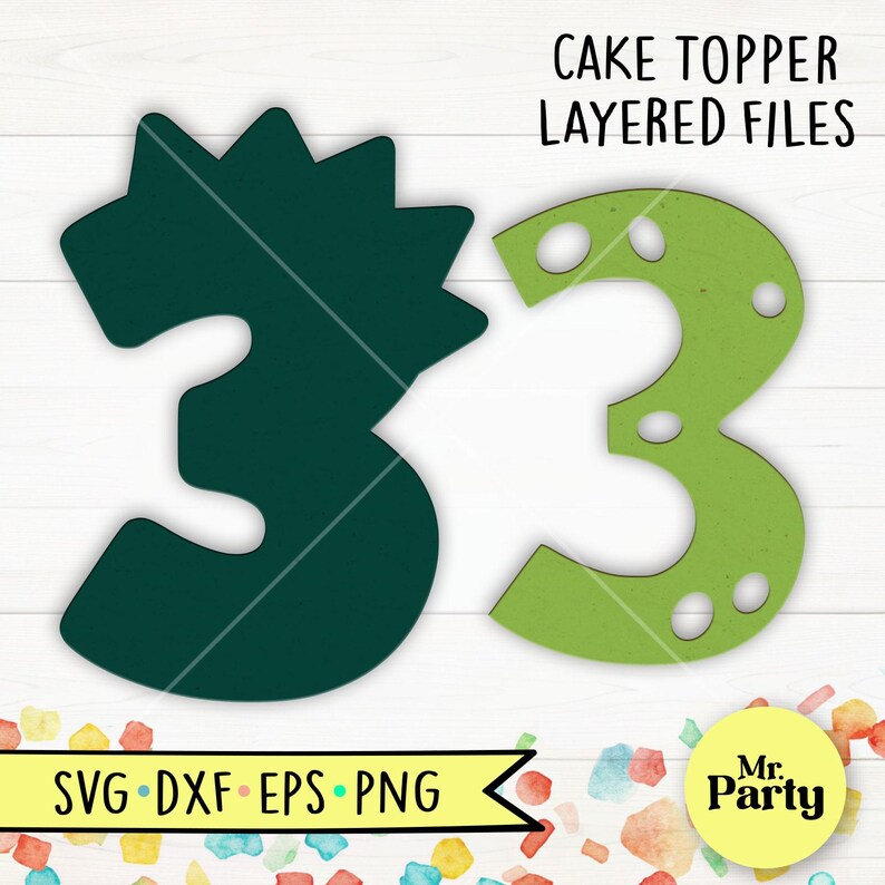 Pu&ograve; includere: Un design di cake topper a strati con il numero 33 in verde scuro e verde chiaro. Il numero verde scuro ha una parte superiore a forma di corona. L'immagine include il testo "CAKE TOPPER LAYERED FILES" e le icone dei tipi di file: SVG, DXF, EPS e PNG.