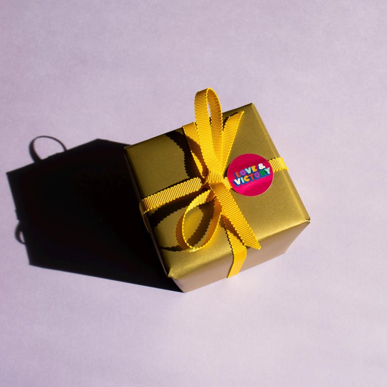 Love & Victory Record Crate Ornament - Thumbnail 4