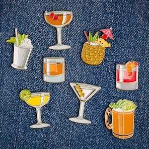 Negroni Cocktail Enamel Pin image 3